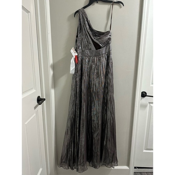 Ieena by Mac Duggal One shoulder pewter maxi dress 2149 - Picture 8 of 12